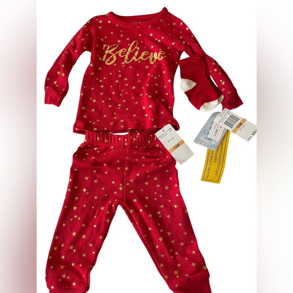 Max & Olivia Baby Girl's Red Believe Print Pajama & Sock Set Size 12M New W Tags